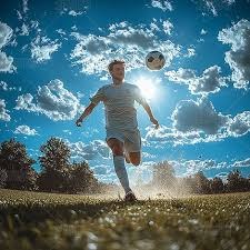 锦标赛中期的节奏转换：从“猥琐发育”到“疯狂掠夺”。（锦标赛中期节奏切换：从保守积累到猛烈进攻）